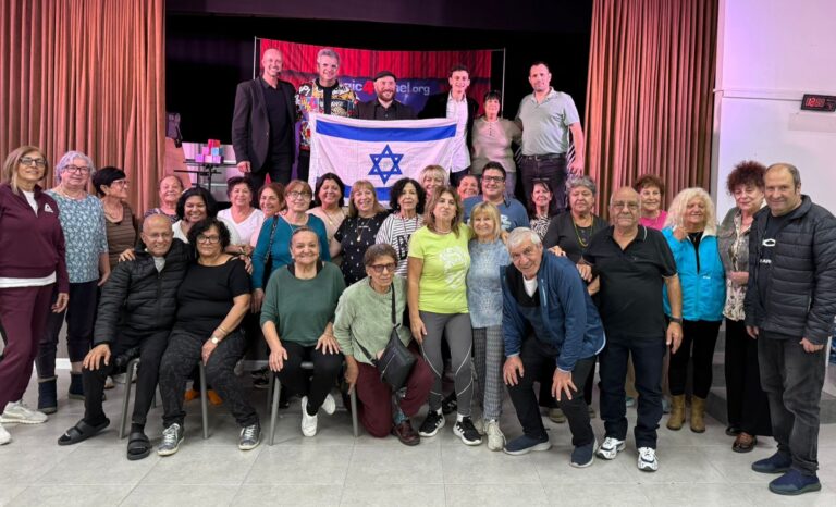 Magic at the Golden Club